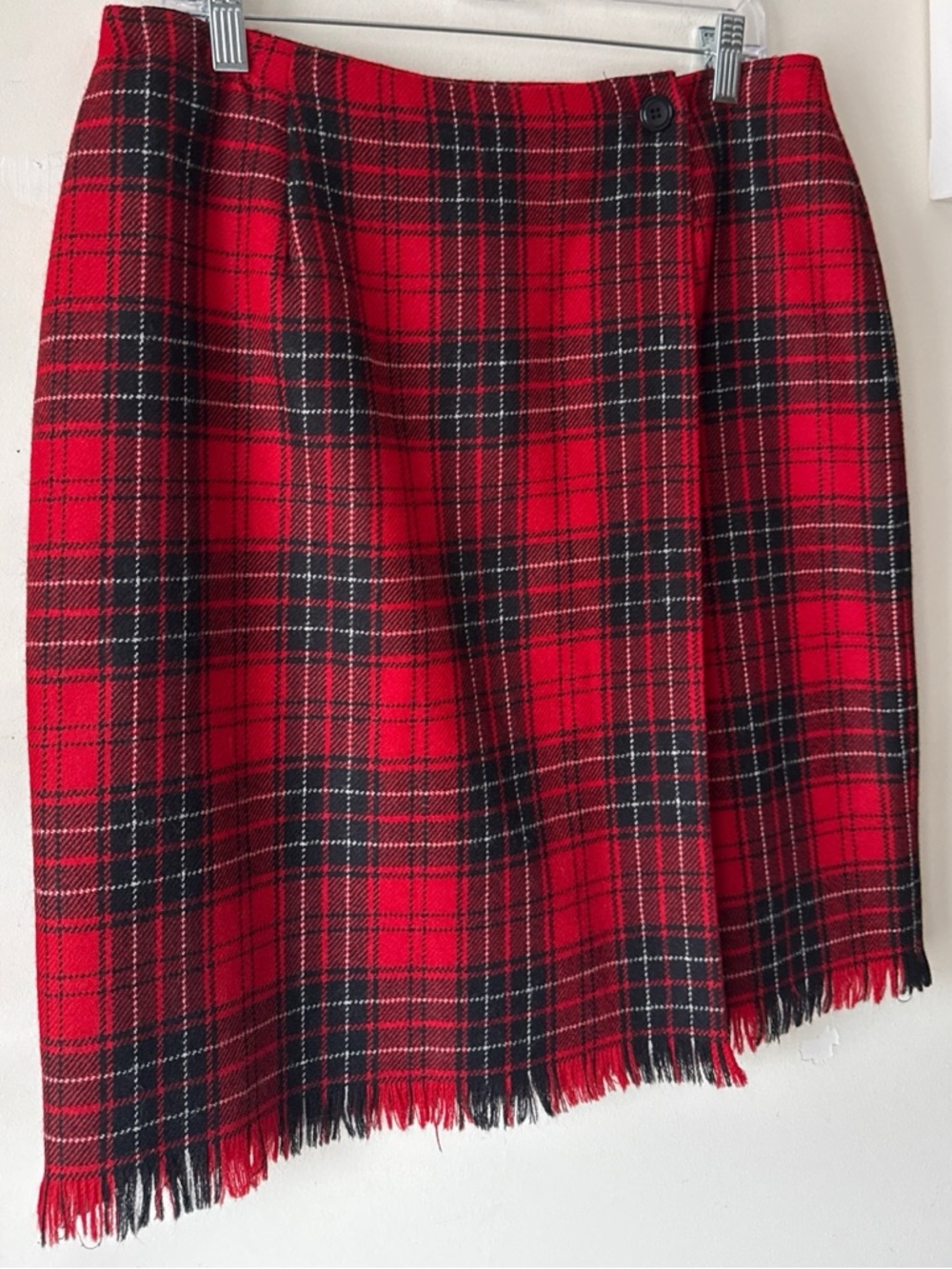 Rafaella Vintage 90s Red Tartan Plaid Worsted Wool Fringe Hem Wrap Skirt Size 16 - Picture 5 of 16